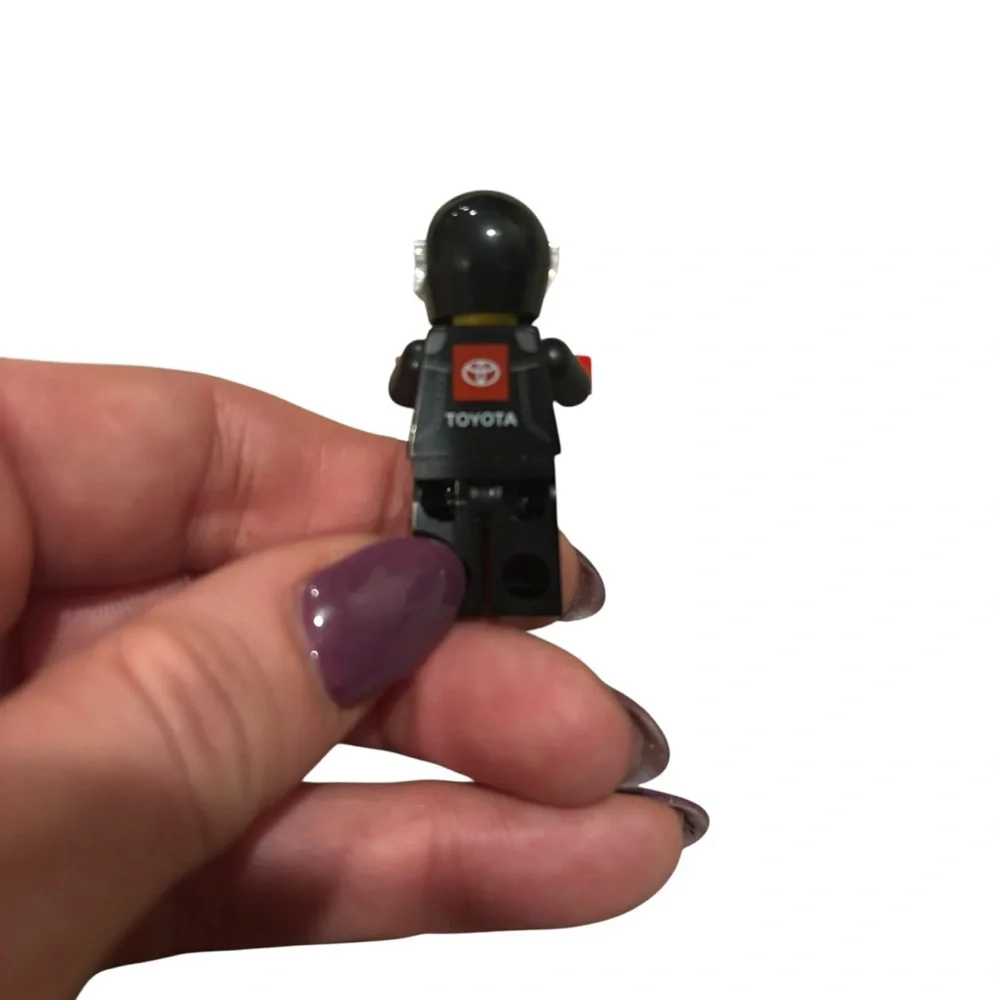Lego Toyota GR Supra Driver 76901 Speed Champions Minifigure - Picture 4 of 4